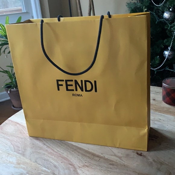 FENDI Paper Shopping bag - Large - Picture 2 of 6